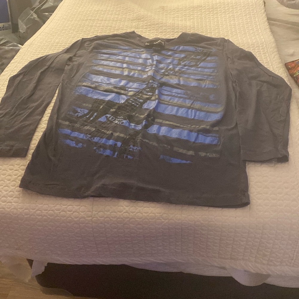 Long sleeve gray hybrid, apparel size large boys, great condition